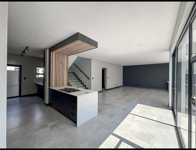 4 BEDROOM HOUSE FOR SALE IN FOUNTAINBROOK ESTATE